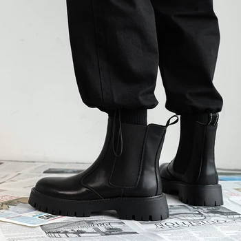 2023 Новые мужские кожаные модные ботинки для мужчин, водонепроницаемые короткие ботильоны на шнуровке, мужские мотоциклетные ботинки на открытой платформе с высоким берцем