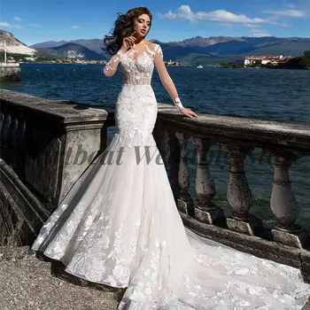 Великолепное свадебное платье 2023 с V-образным вырезом в виде сердечка, длинным рукавом на пуговицах сзади и аппликациями 
