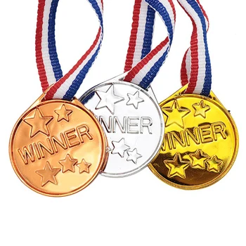 Детские Золотые Пластиковые медали победителей, Спортивная сумка для вечеринки, Призы, Игрушки