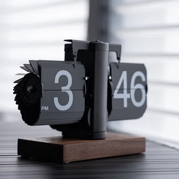 Креативные цифровые часы с автоматическим перелистыванием страниц, настольные в винтажном стиле, украшающие столешницу в гостиной, домашние цифровые механические настольные часы
