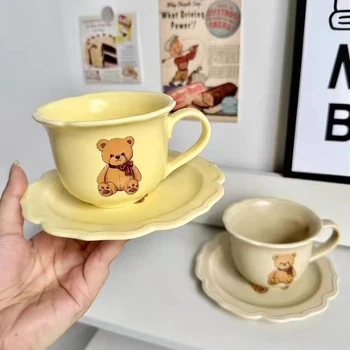 Милый Медвежонок Керамические Кофейные чашки Тарелка Кружки для Послеобеденного чая Тарелка с Сердечком для девочки Домашняя Посуда Набор для питья Посуда для напитков